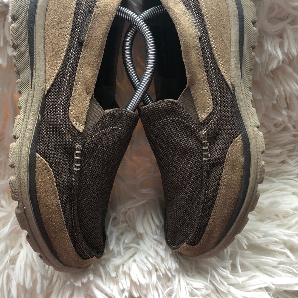 Skechers Relaxed Fit Mens Size 8.5 Brown Loafers Slip On Leather 64365 - Picture 4 of 7